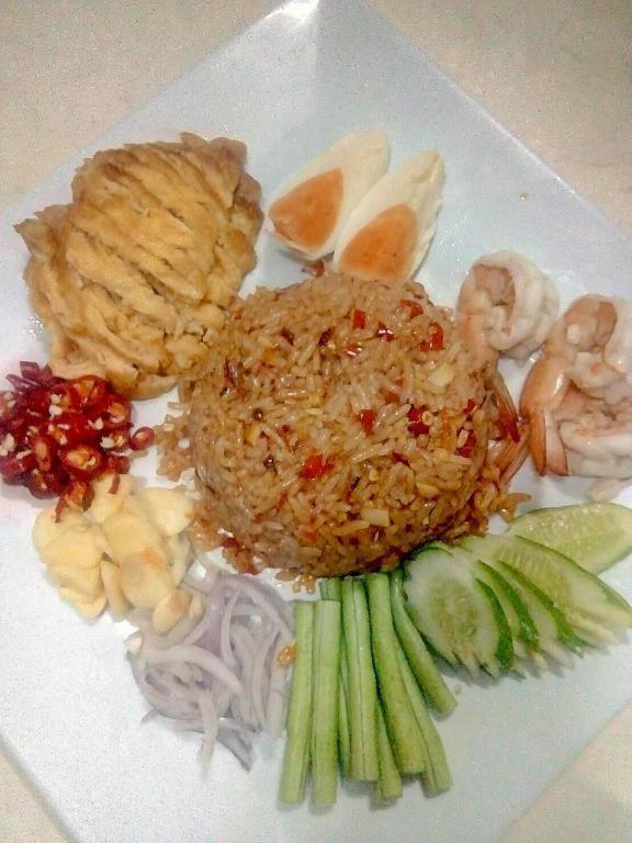 Pornsiri Hotel Sisaket Екстериор снимка